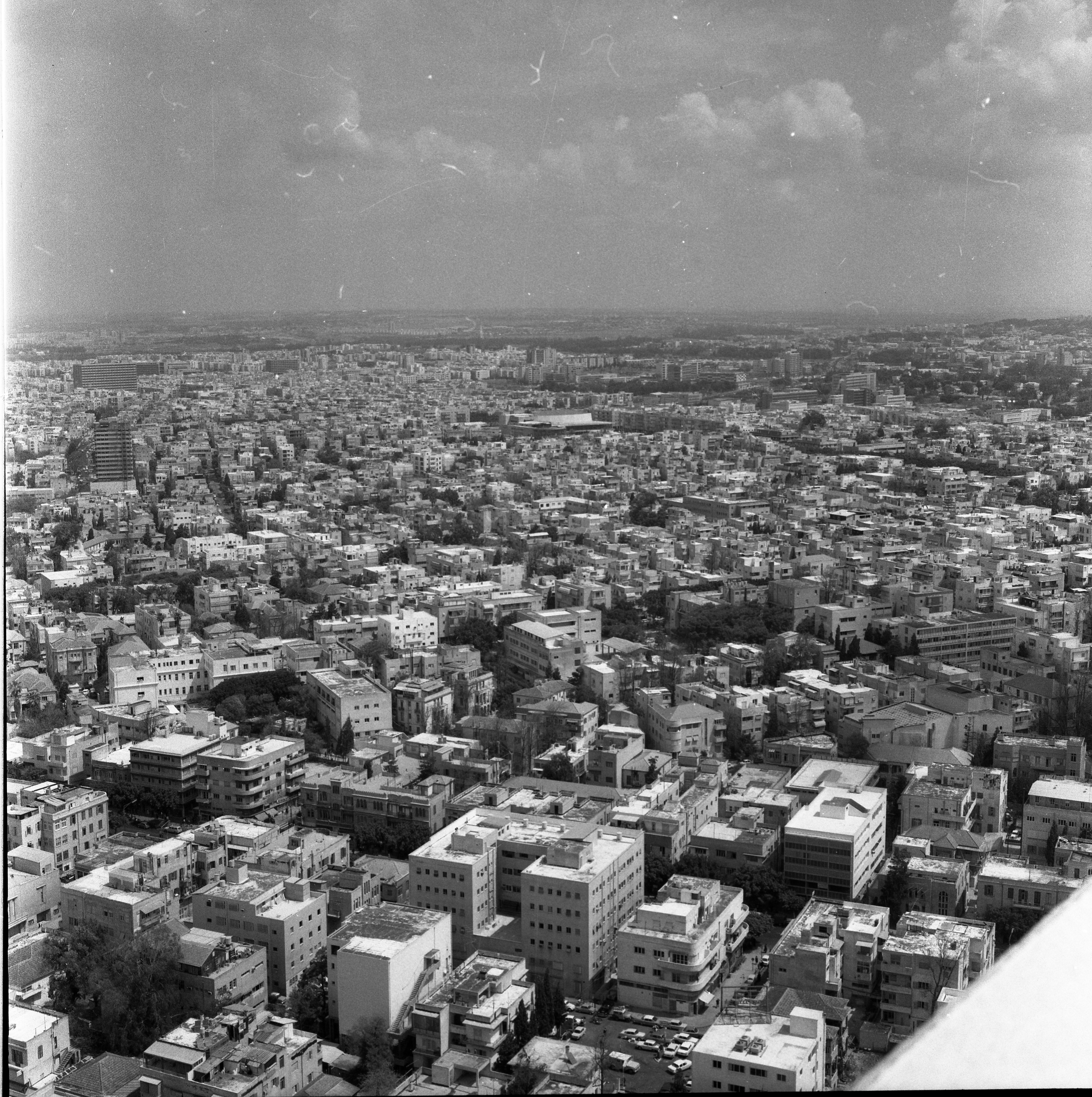  תל- אביב (ממגדל שלום)