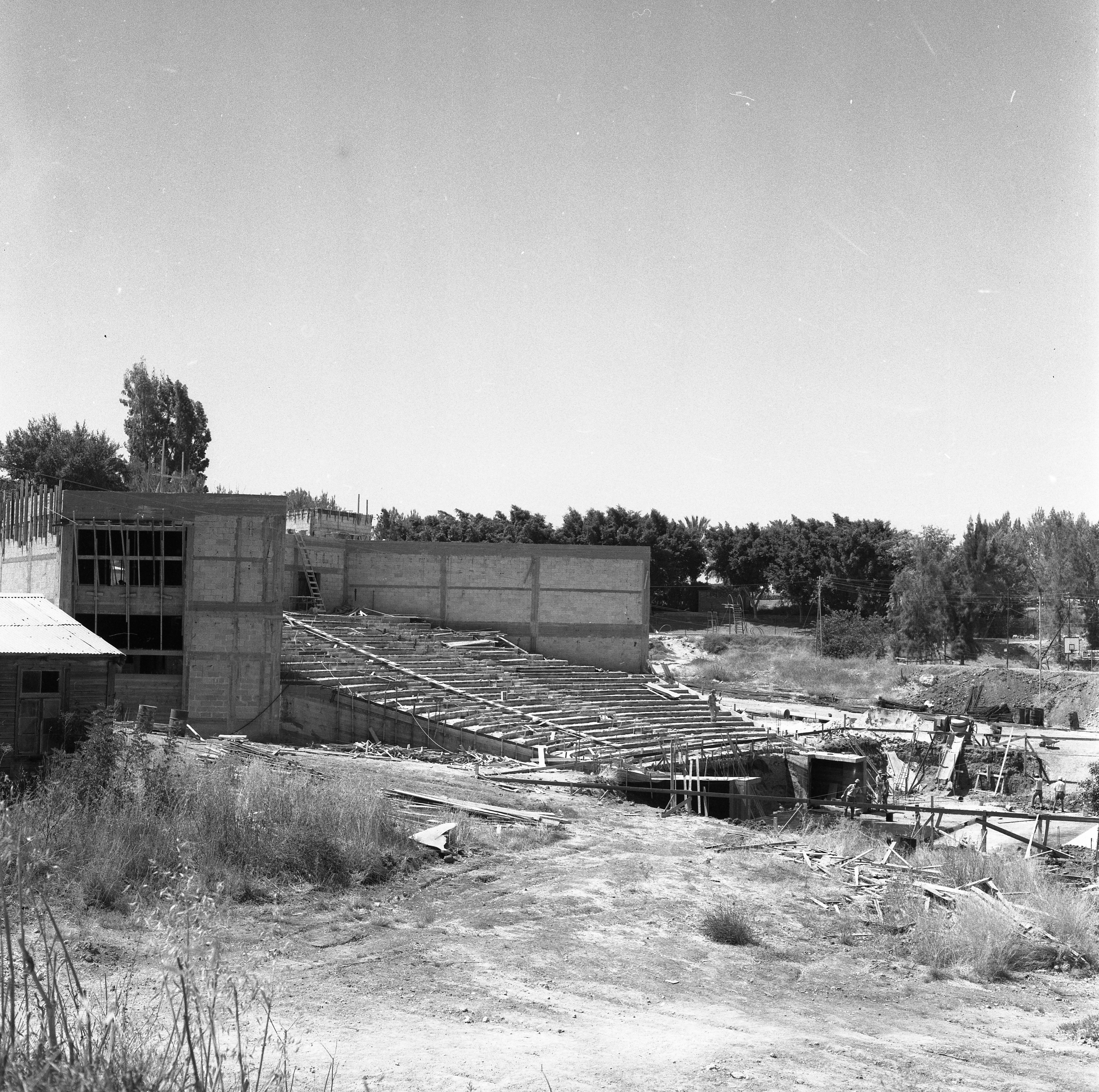  הקמת בית יד לבנים; 1974