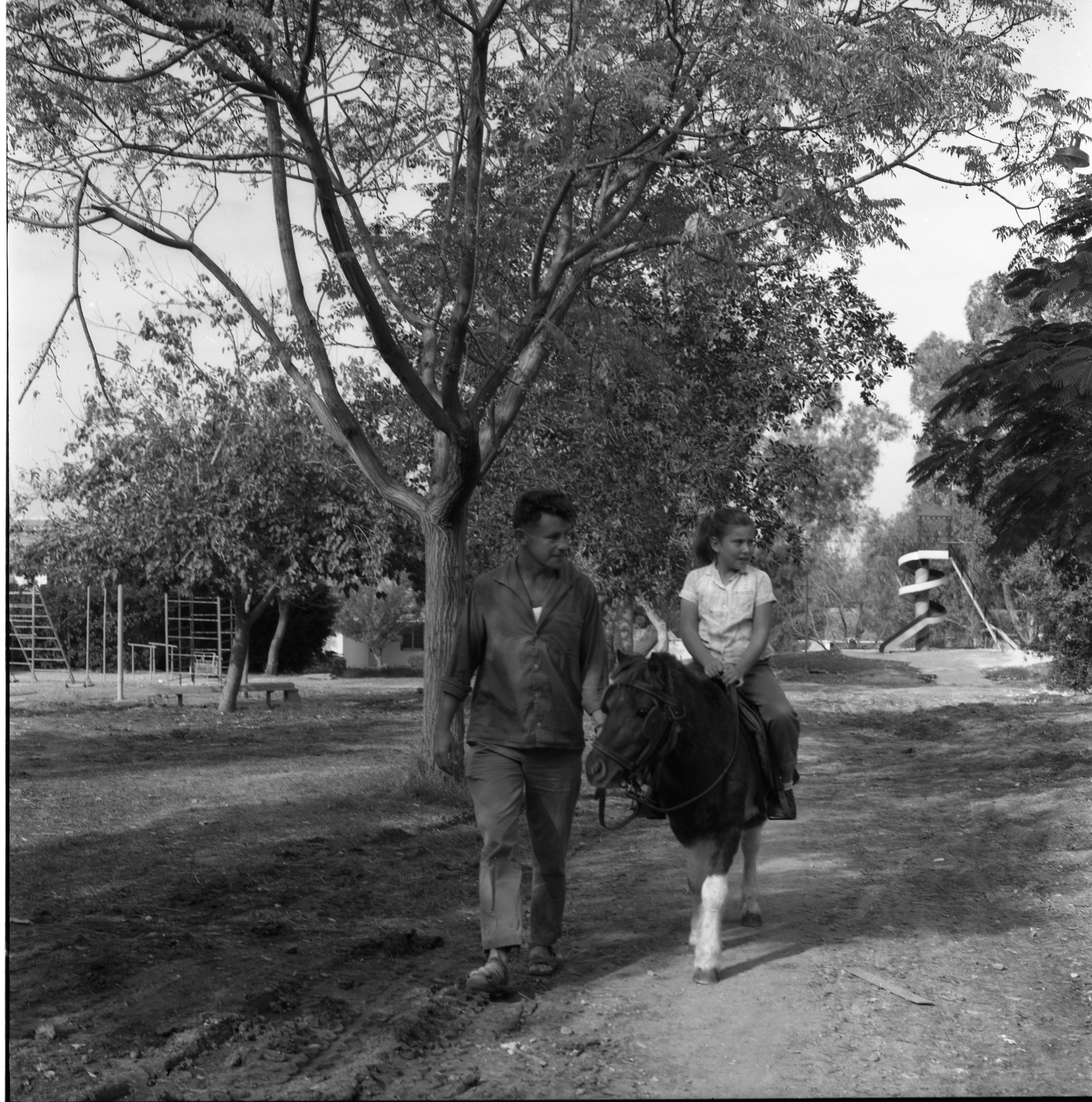  יום הילד; 1965