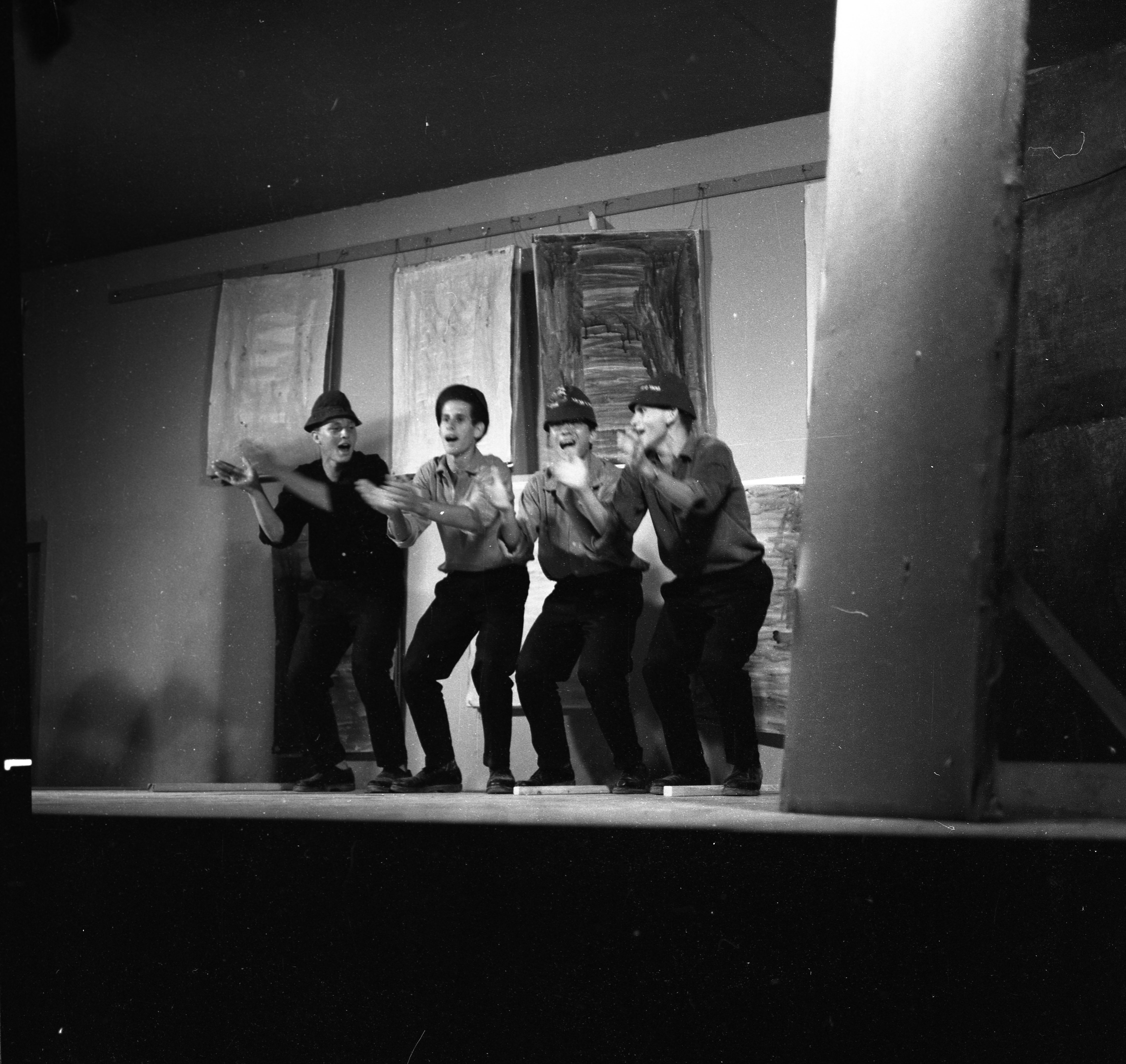  מסיבת סיום הלימודים קבוצת דרור; 1962