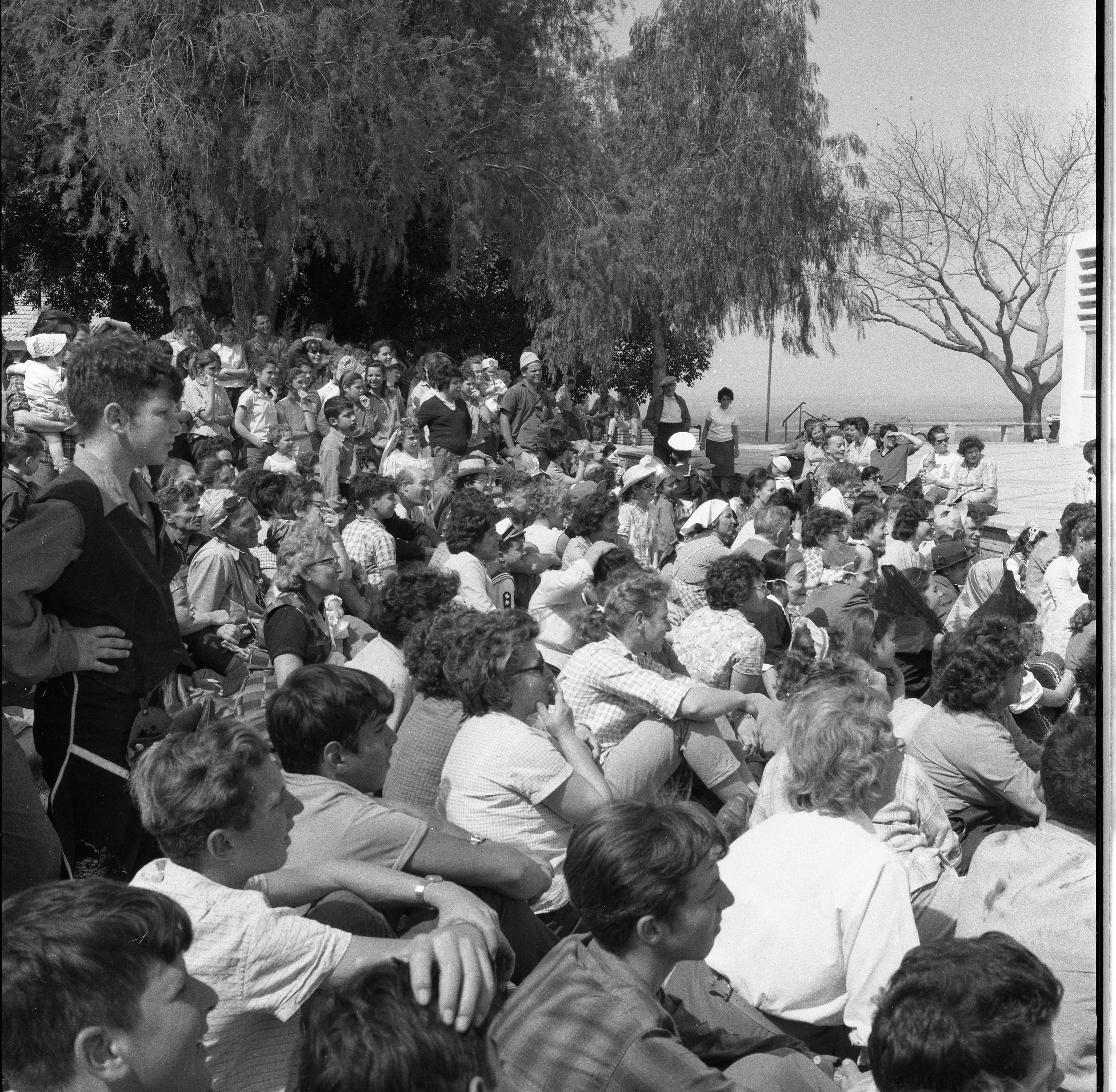  שחרית פורים; 1966