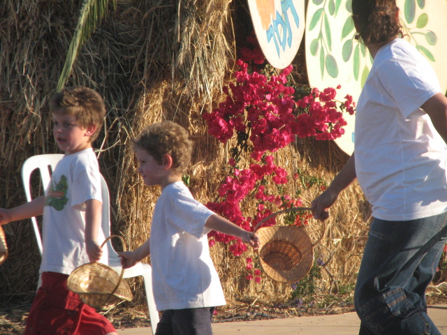 24588 - ביכורים 2007 כפר מנחם 120.jpg