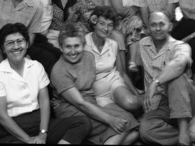  קבוצת אמריקנים בכפר מנחם ; 1965