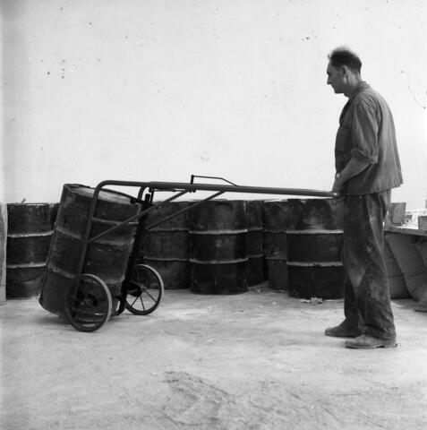  מוצרי מסגריה ב' מדגים מיירים ברעם ; 1960