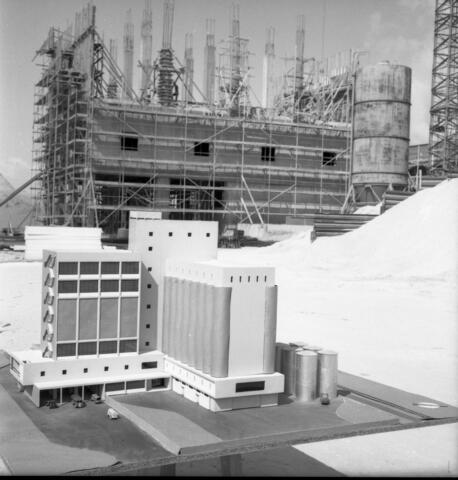  בניית מכון מתמור; 1967