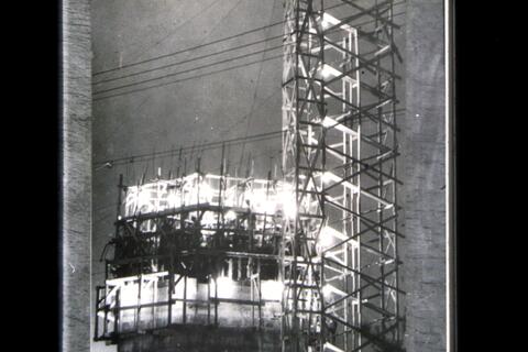 41692 - הקמת הסילו השני 1954.jpg