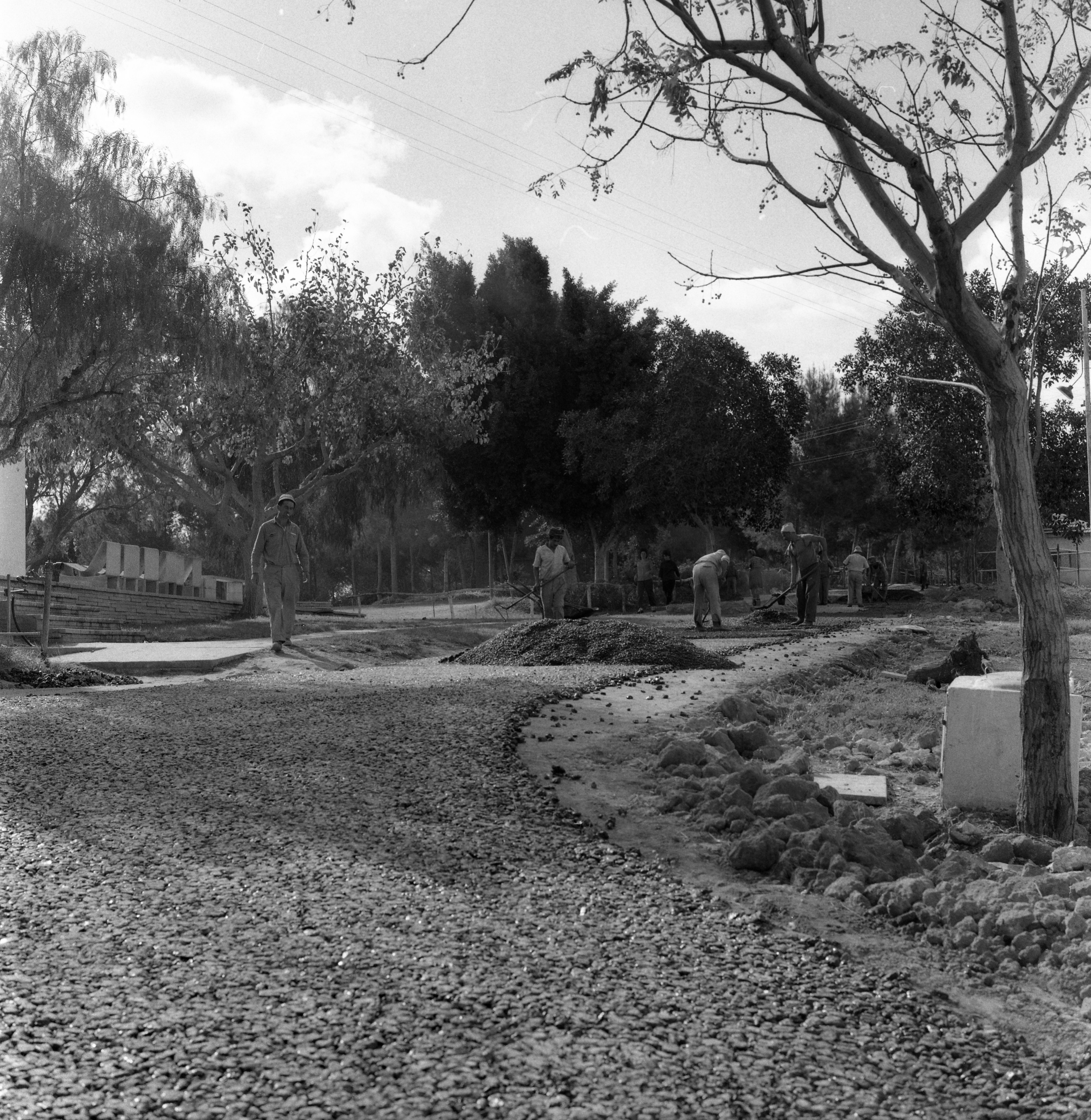  כפר מנחם; 1960