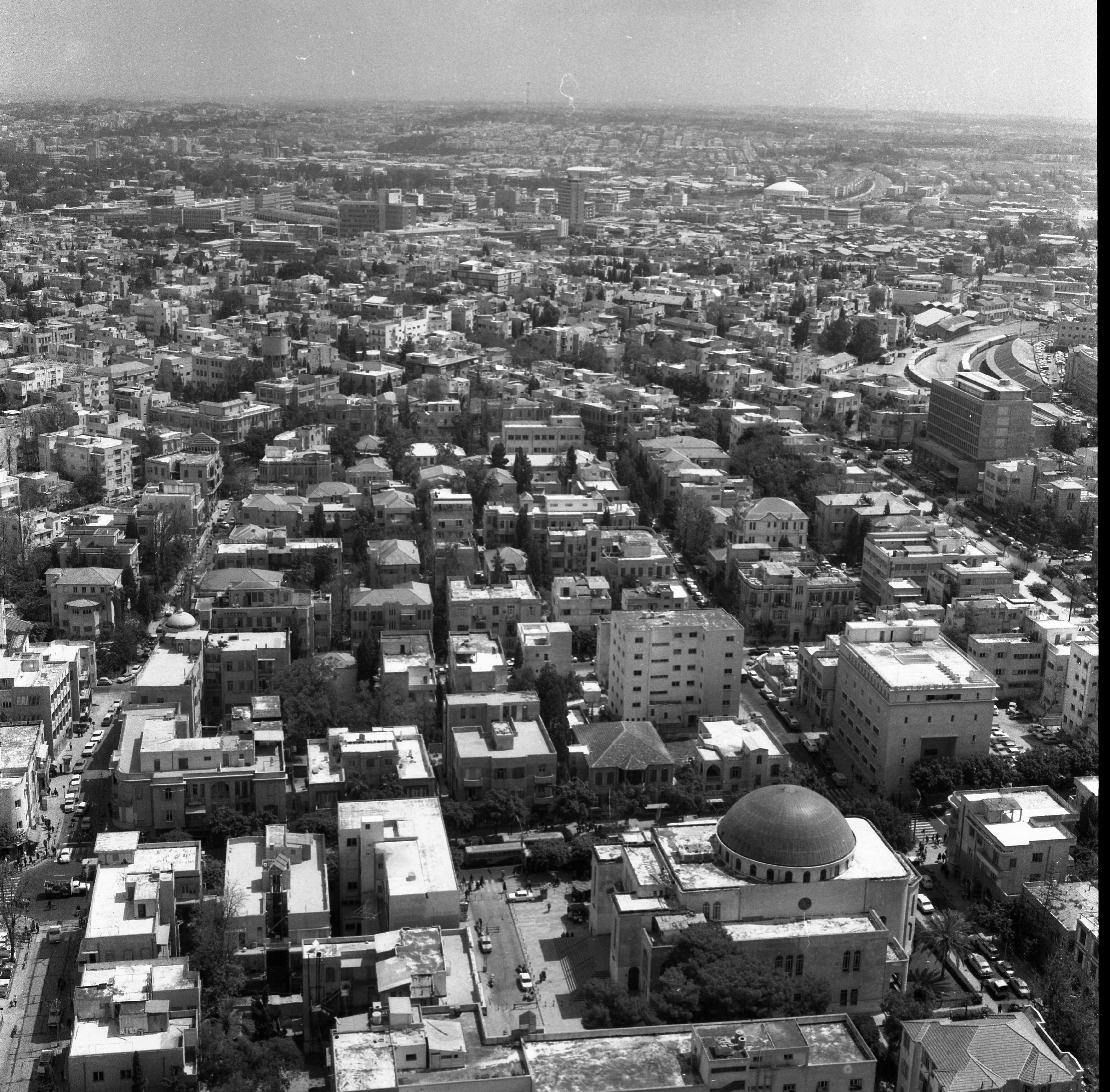  תל- אביב (ממגדל שלום)