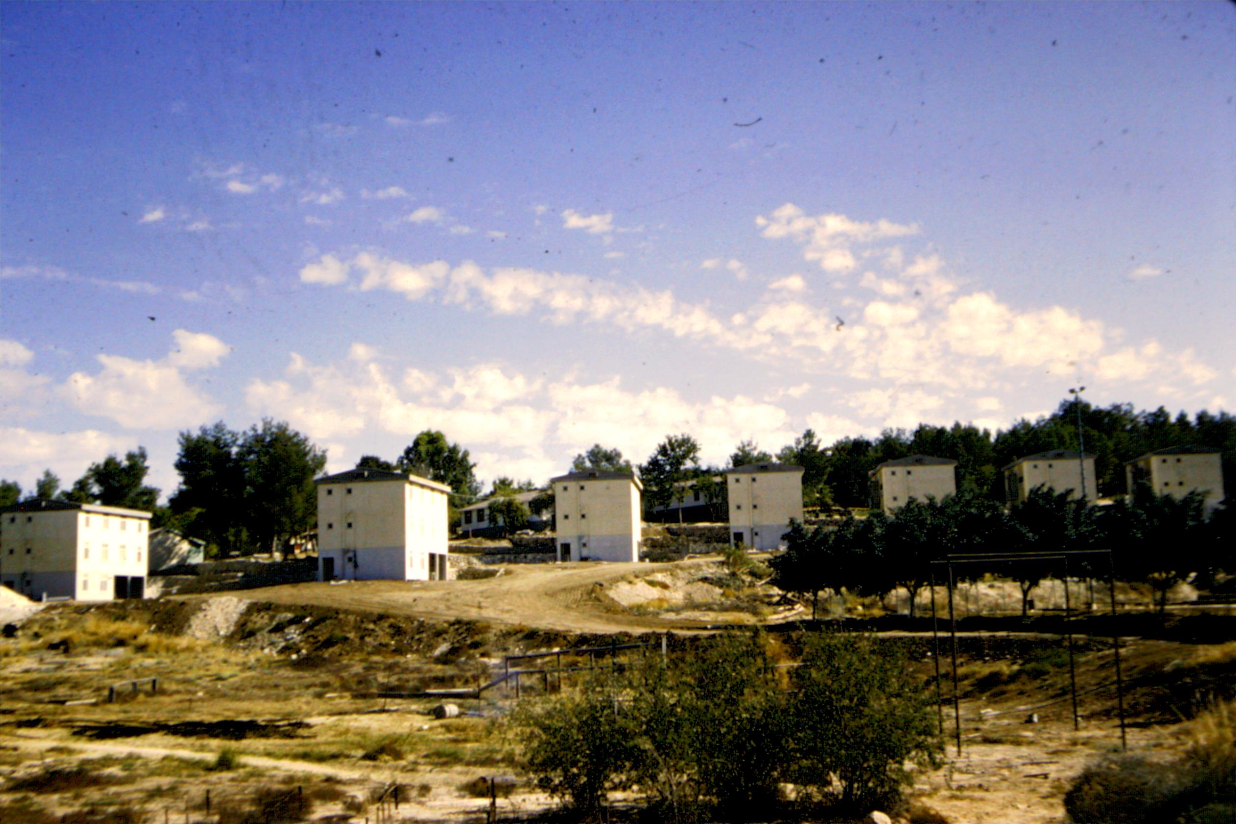 16306 -שיכון ו בבניה.jpg