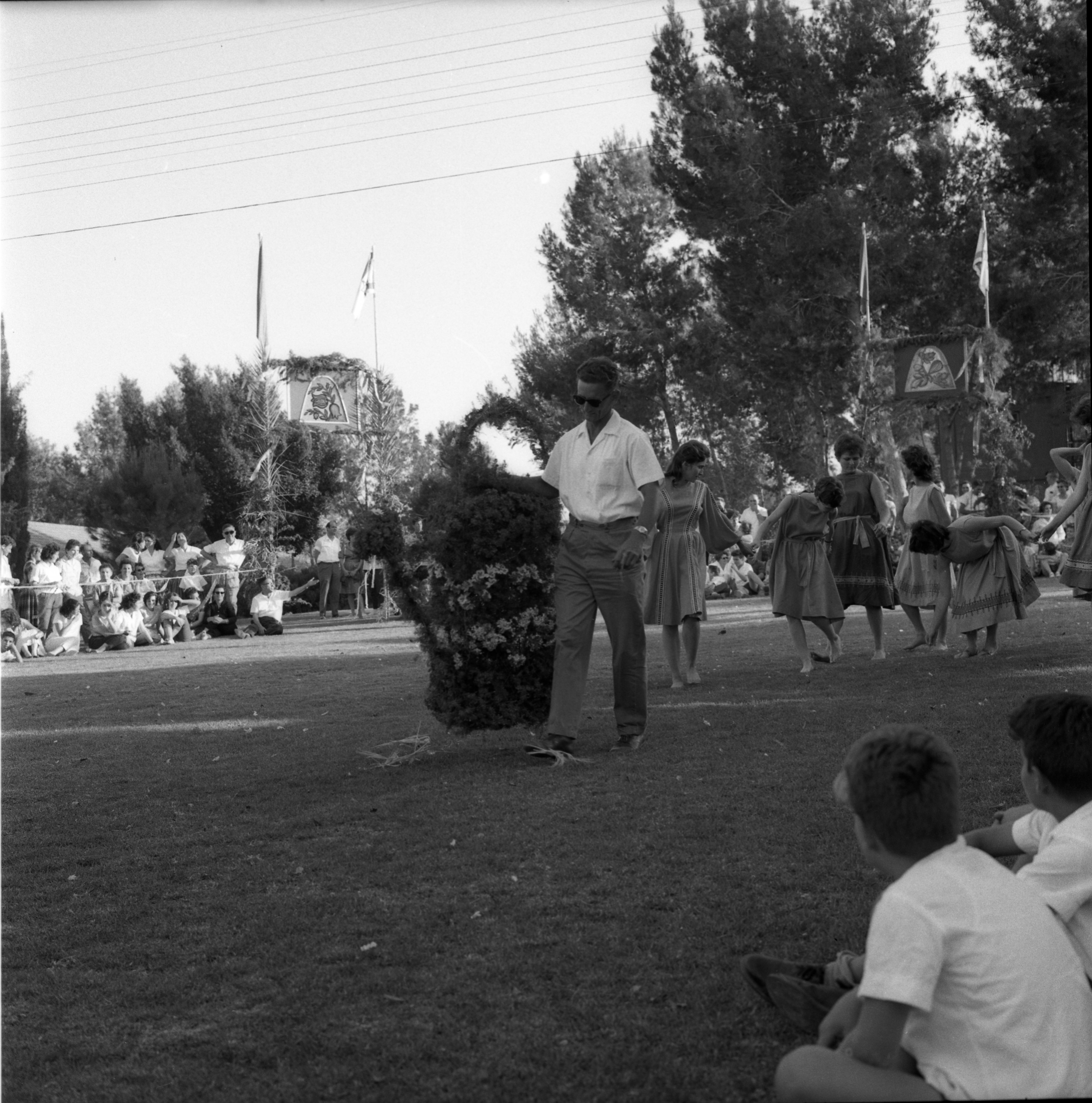  חג- הביכורים; 1965?