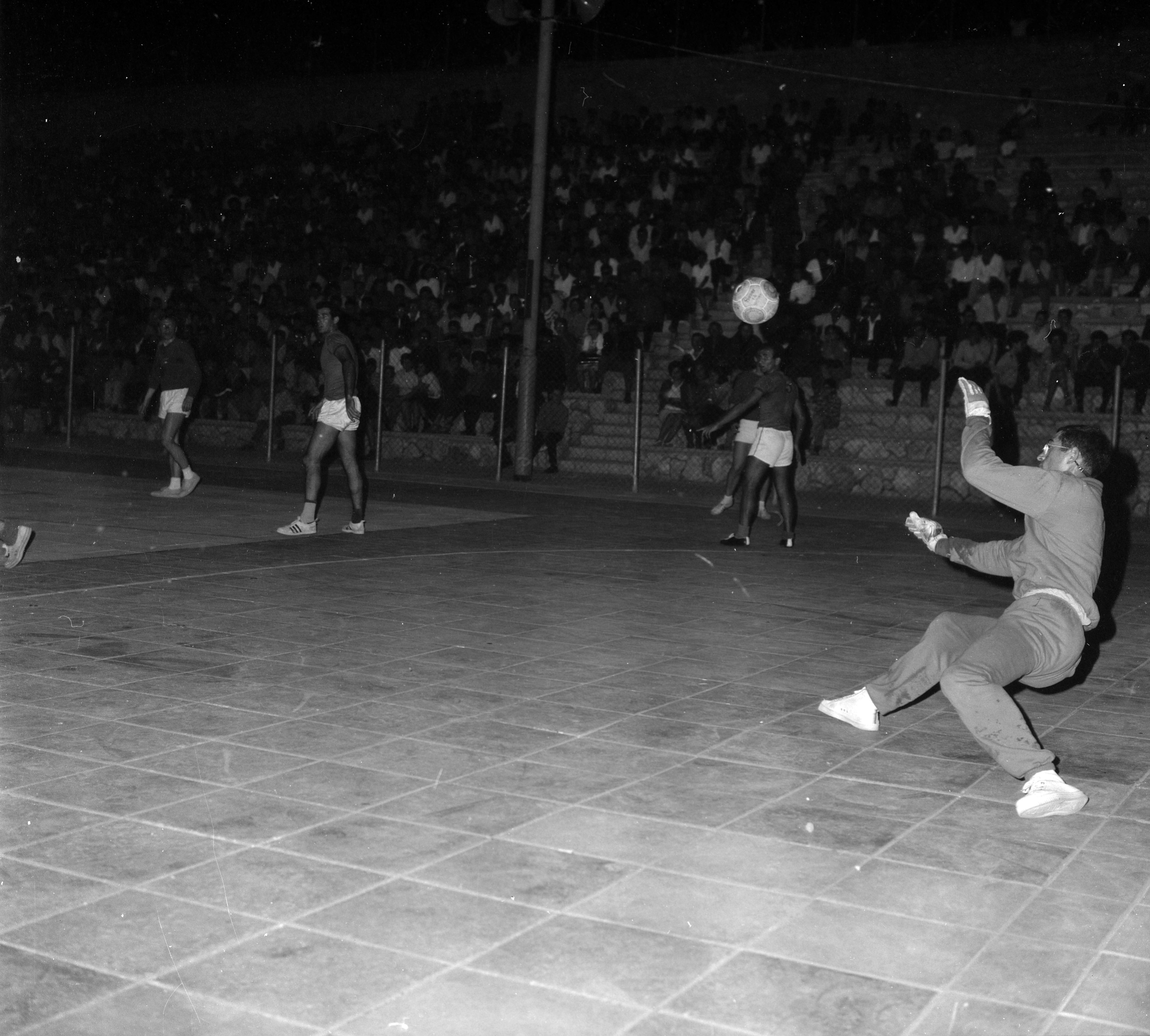  הולנד-ישראל, כינוס הפועל, מאי; 1966