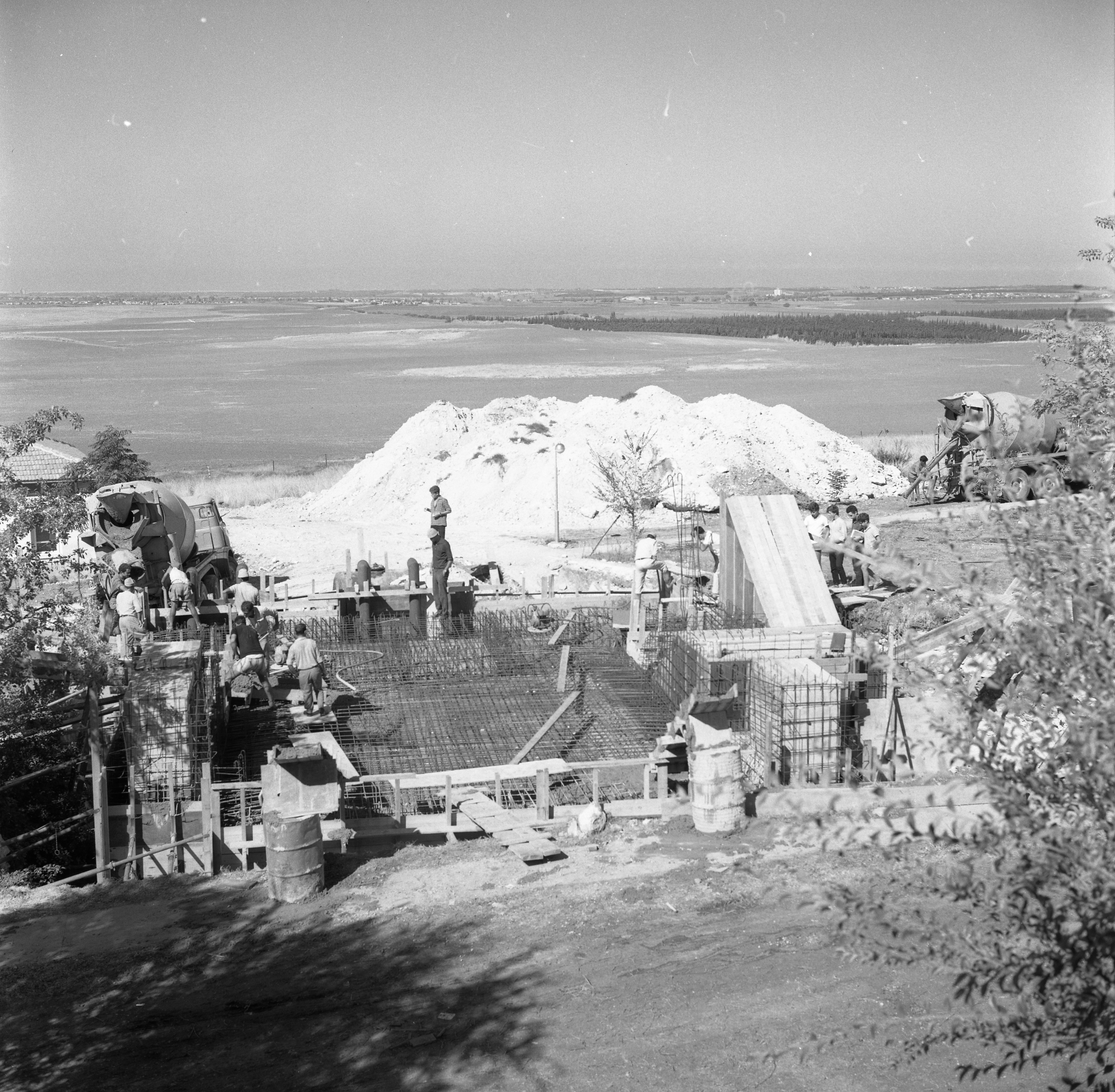  הקמת מקלט במוסד צפית; 1970