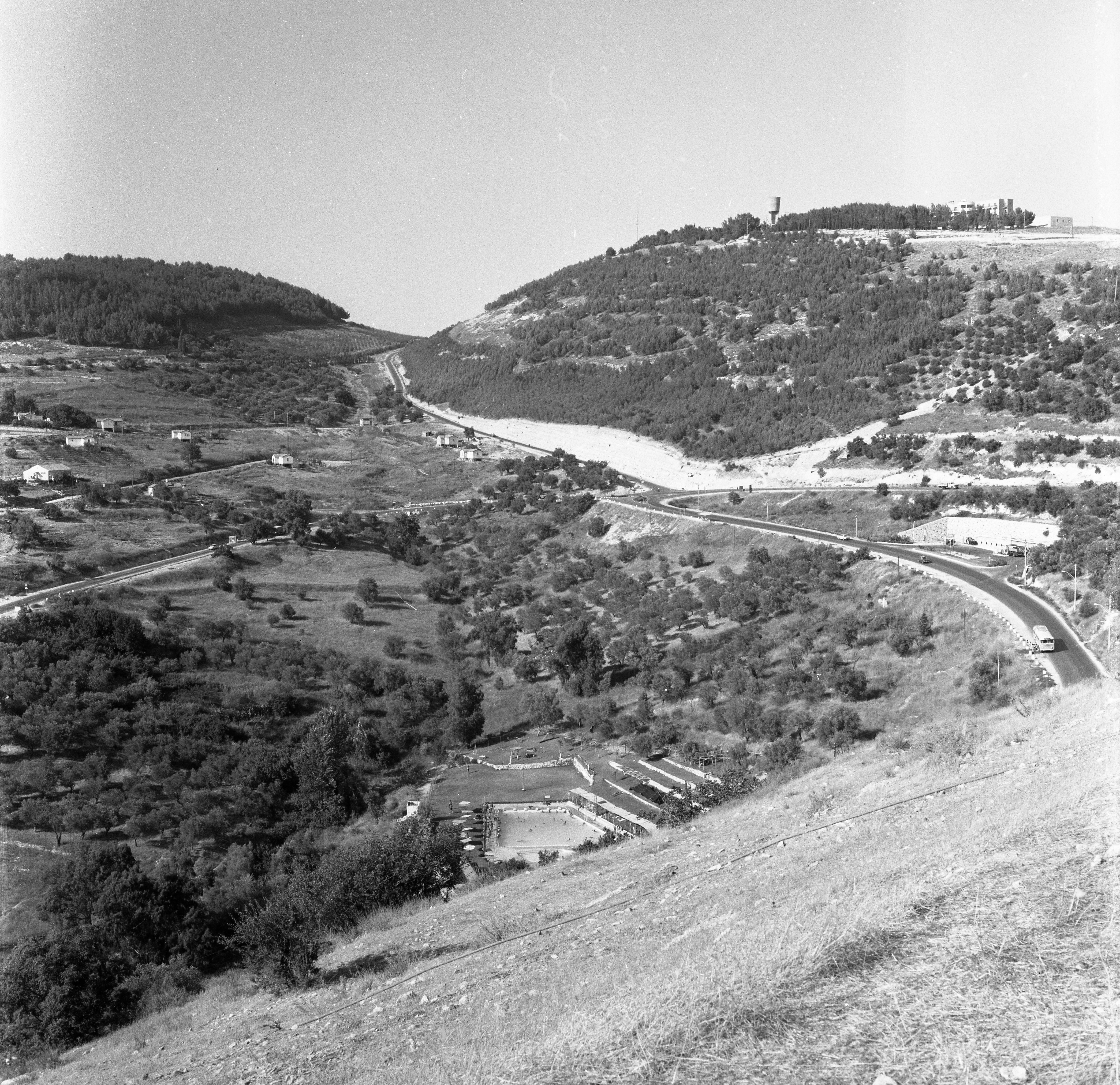  טיול בארץ  ; 1967