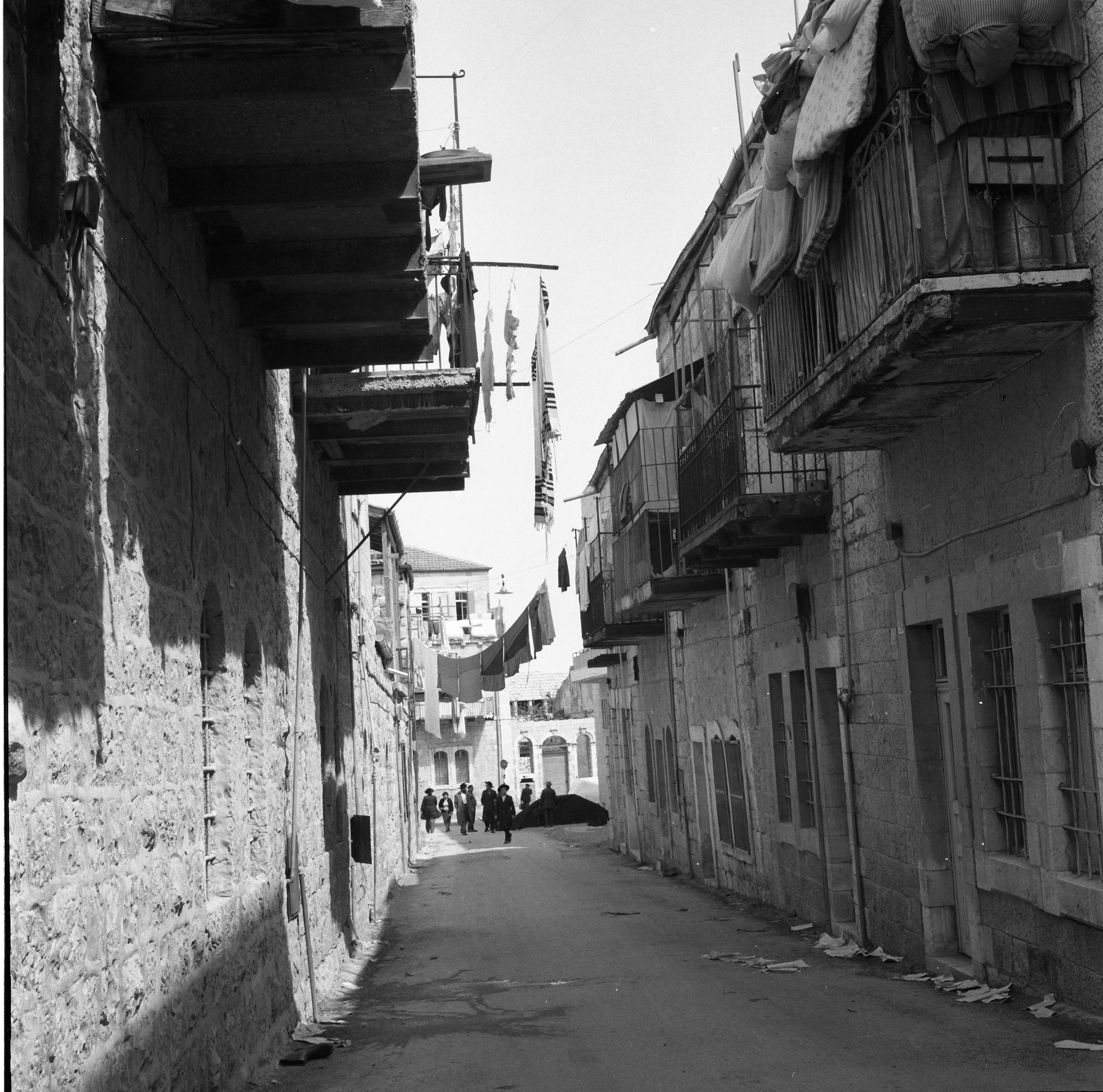  ירושלים, מאה שערים; 1966