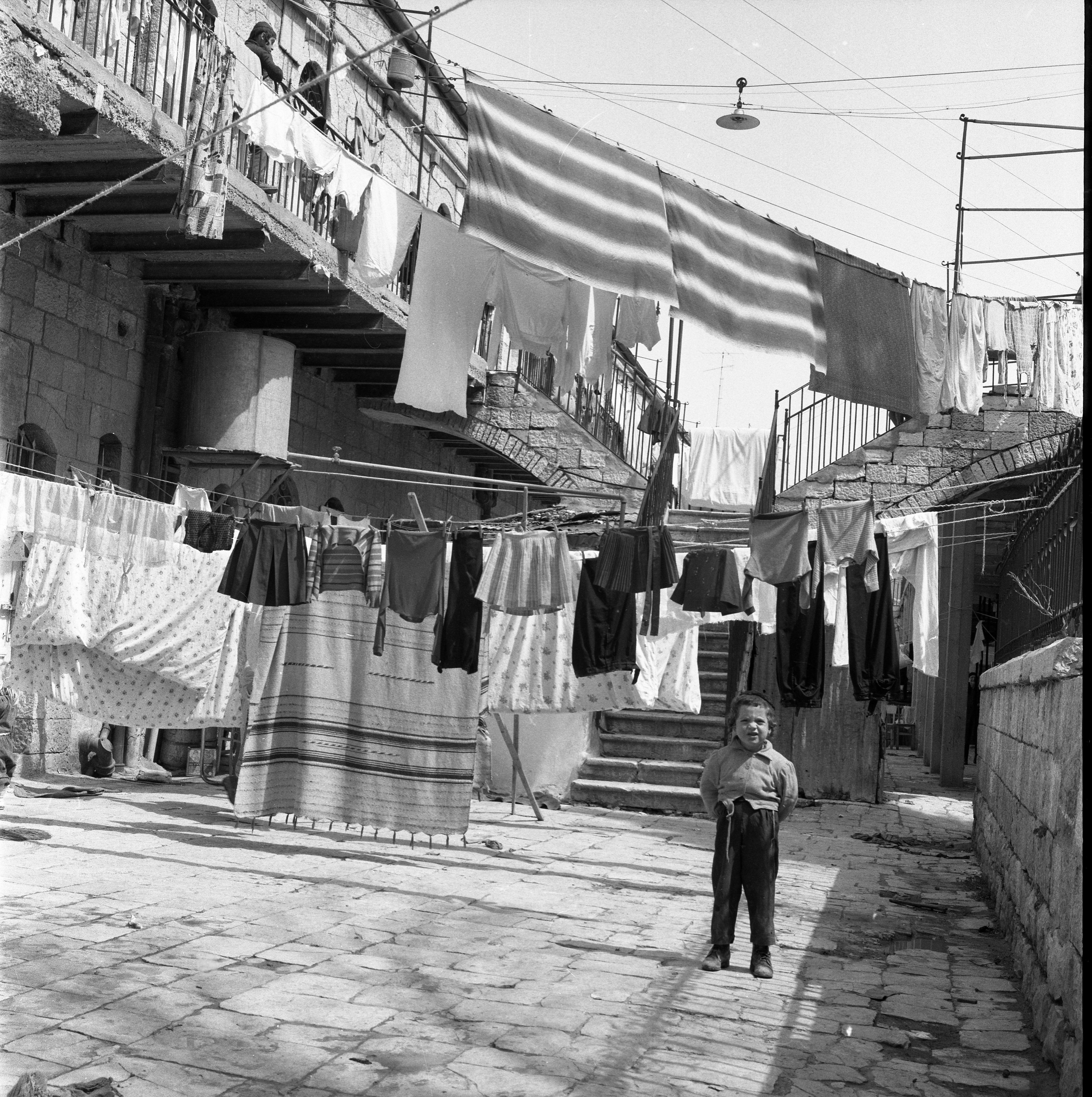  ירושלים, מאה שערים; 1966