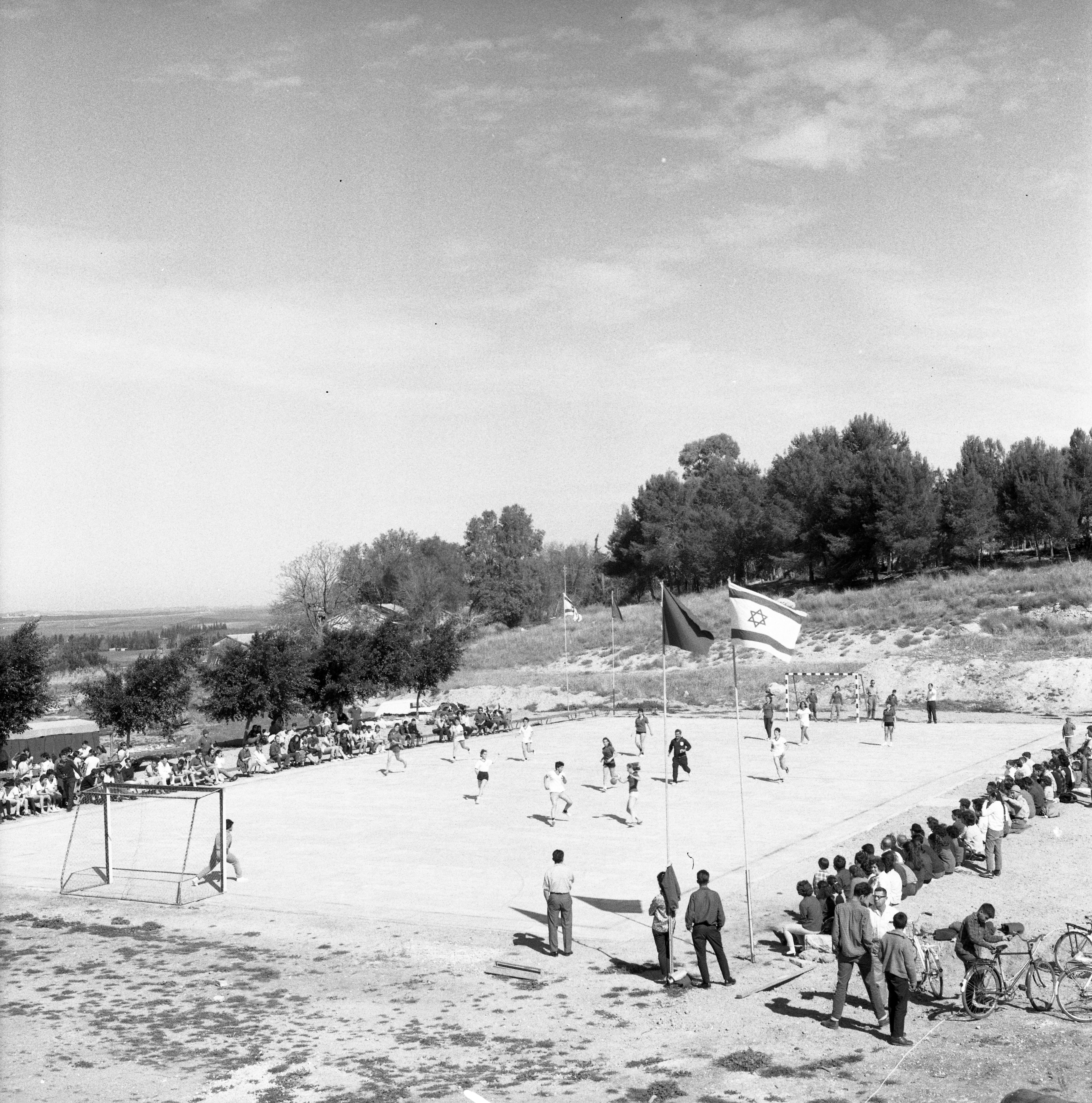  כדור יד ,טורניר; 1966