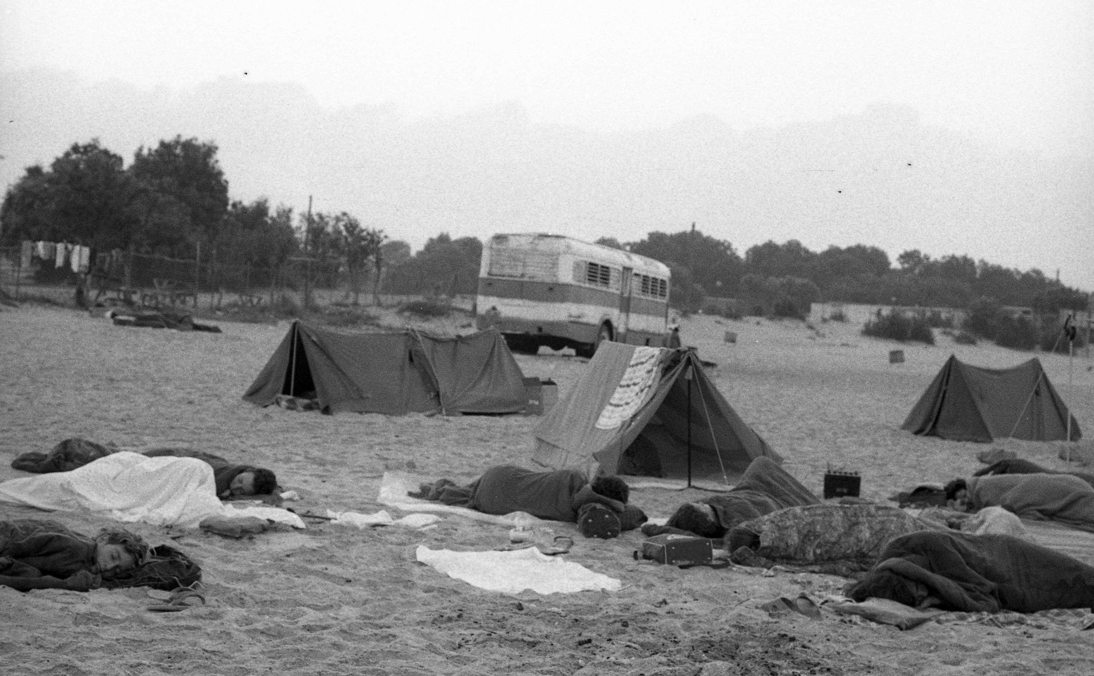  סוף שבוע בחוף נוה ים; 1973