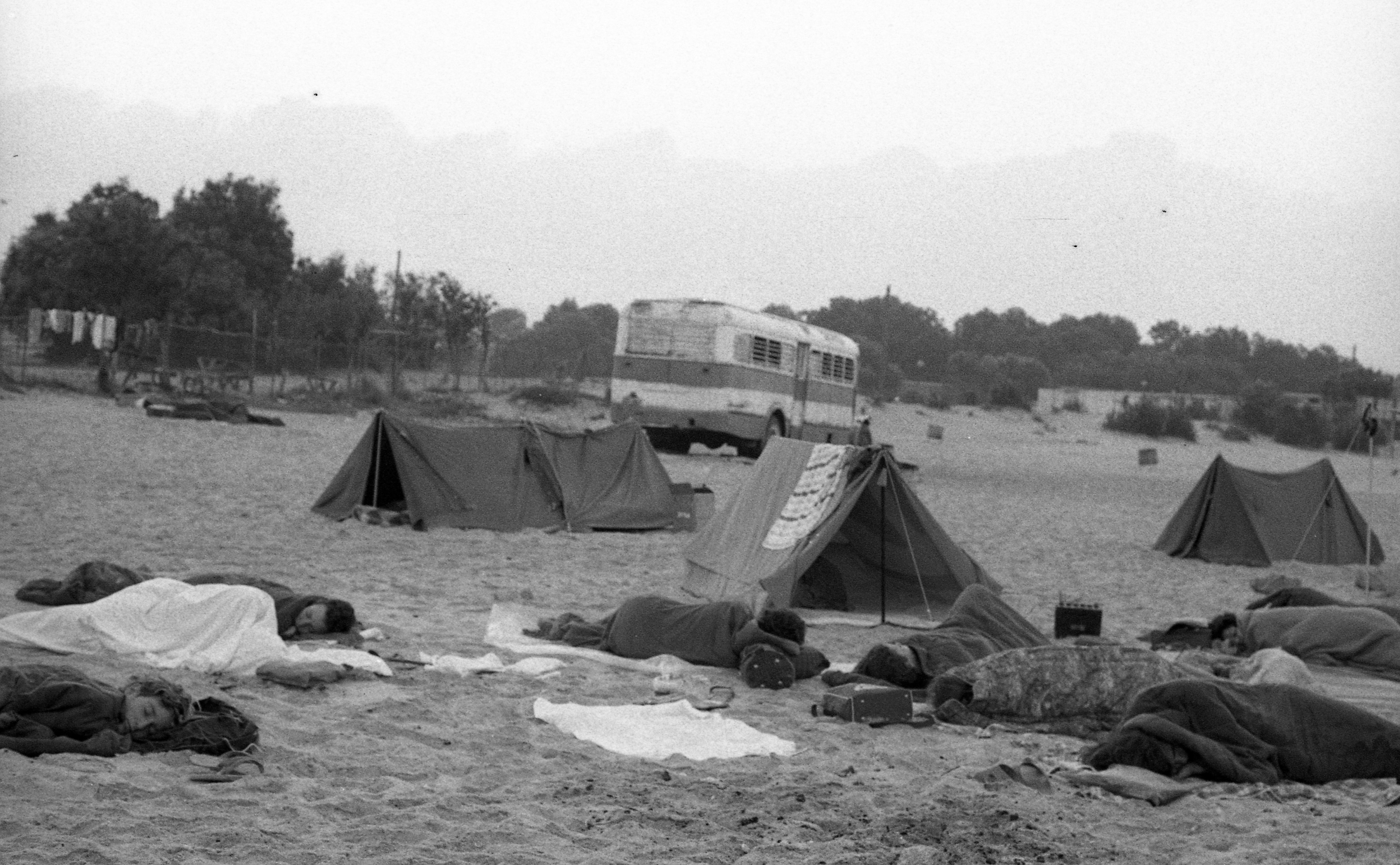  סוף שבוע בחוף נוה ים; 1973