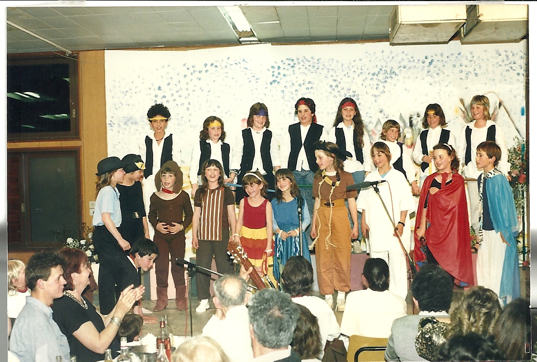 33667 - Scan_Pic0013.jpg