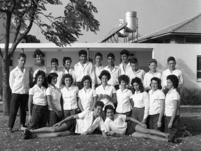  קבוצת נשר, תחילת שנת הלימודים תשכ"ב; 1962