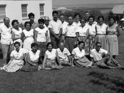  צוות המוסד החינוכי תחילת שנת הלימודים תשכ"ב; 1962