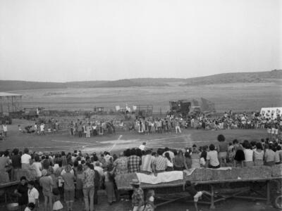  חג ביכורים; 1981