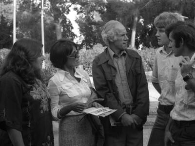  ביקור השגרירים והנספחים, אפריל; 1977