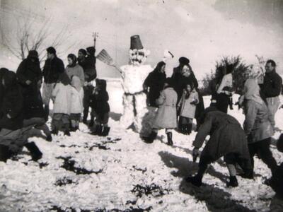 שלג בקיבוץ 1951