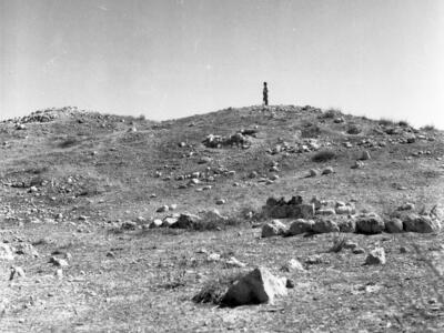  סקר ארכיאולוגי, תל א-סאפי, יולי; 1960