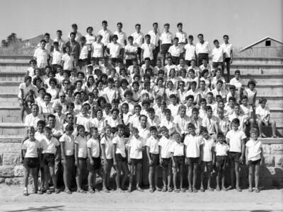  מקבוצת נשר  עד לבנה פתיחת שנת הלימודים; 1960פתיחת