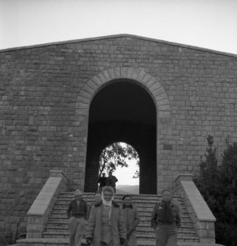  הטיול לגליל, בית אוסישקין ליד קיבוץ דן; 1963