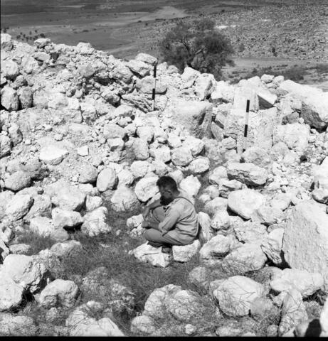 סקר ארכיאולוגי, תל א-סאפי, משה ישראל יולי; 1960